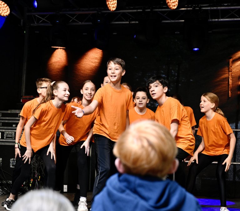 Musicalschule Ahrensburg beim Ahrensburger Stadtfest 2024