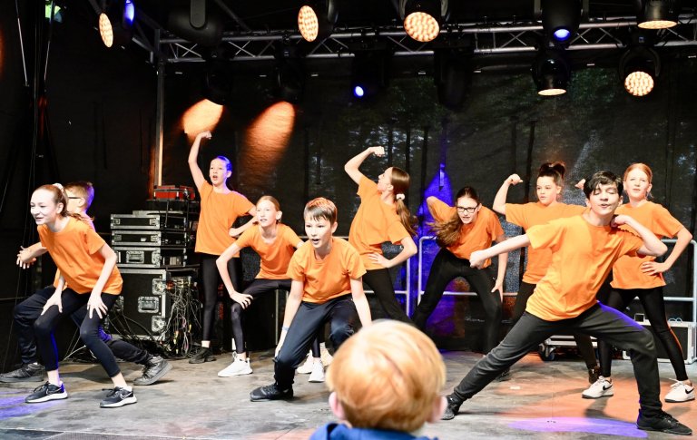 Musicalschule Ahrensburg beim Ahrensburger Stadtfest 2024