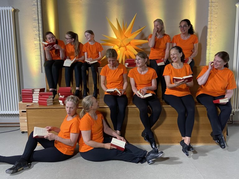 In Our Service - Musicalschule Ahrensburg behind the Scenes beim Videodreh