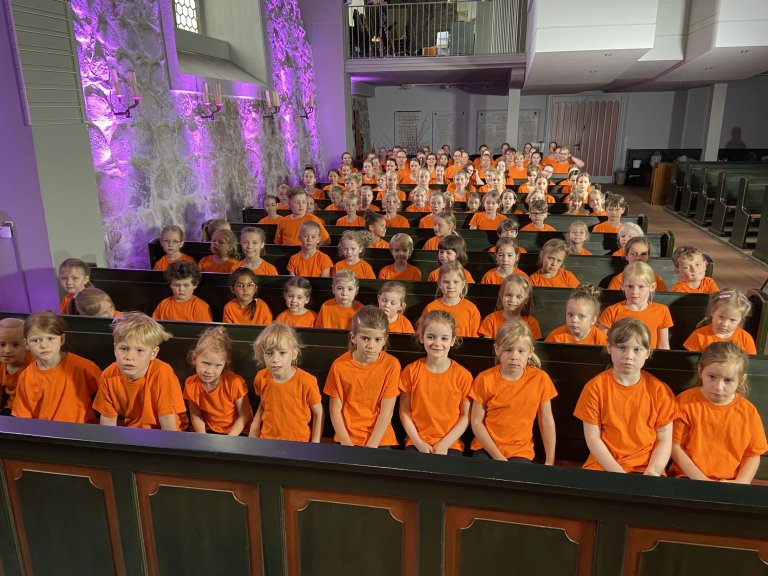 In Our Service - Musicalschule Ahrensburg behind the Scenes beim Videodreh