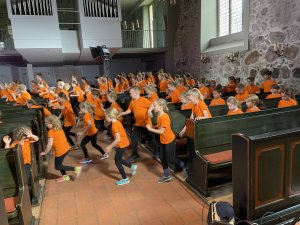 In Our Service - Musicalschule Ahrensburg behind the Scenes beim Videodreh